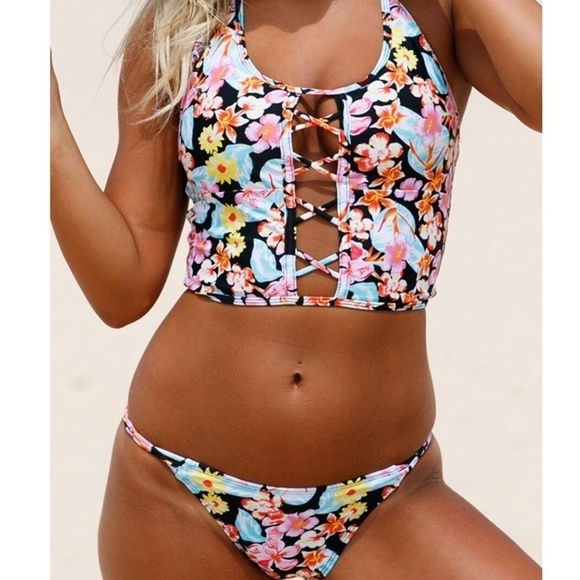 NEW Floral Halter Bikini Swimsuit  - S - Picture 5 of 16
